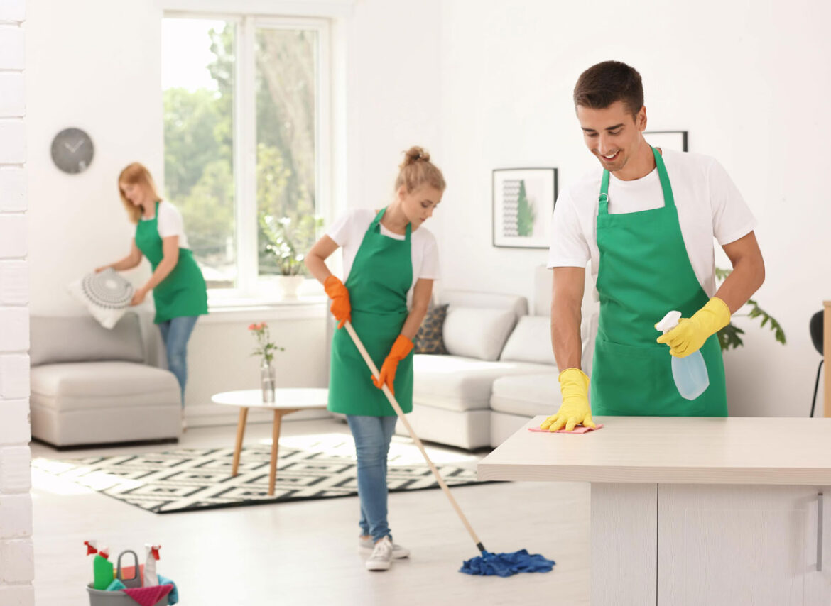  خدمة تنظيف المنازل بالساعات